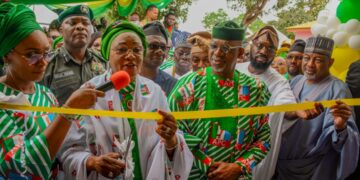 First Lady, Oluremi Tinubu, Inaugurates National Community Food Bank, PMB Estate, Gateway Medical Centre
