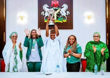 President Tinubu Redeemes $100, 000, $50, 000 Promises To D’TIGRESS, Officials