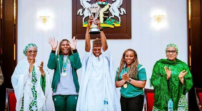 President Tinubu Redeemes $100, 000, $50, 000 Promises To D’TIGRESS, Officials