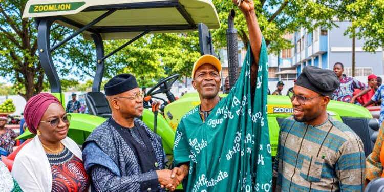 World Food Day : Ogun Distributes 10 Tractors, 1,200 Android Phones, Farm Inputs To 10,000 Farmers